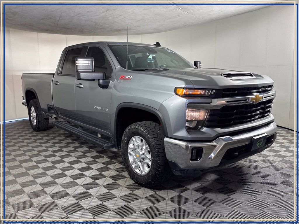 Certified 2024 Chevrolet Silverado 2500 LT AWD/4WD image 6