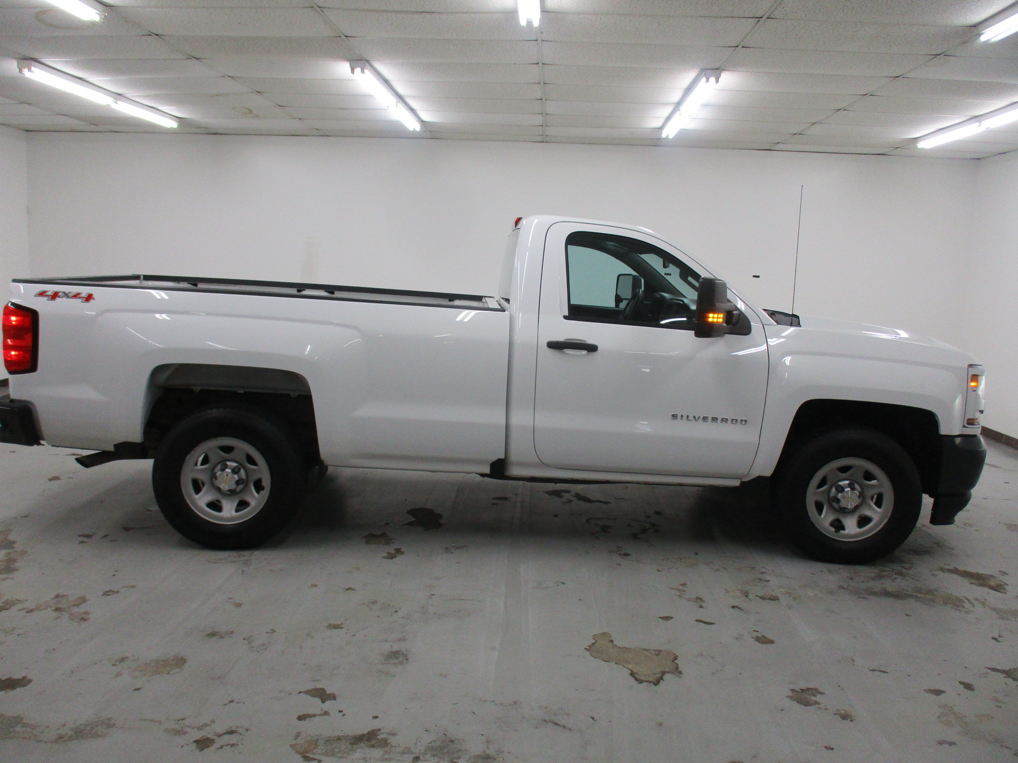 Used 2016 Chevrolet Silverado 1500 W/T w/ WT Fleet Convenience Package AWD/4WD image 13