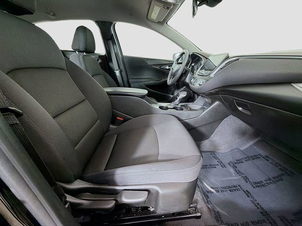 Used 2024 Chevrolet Malibu LT image 18