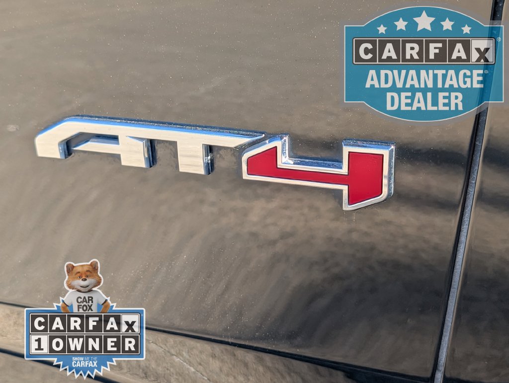 Used 2025 GMC Yukon AT4 AWD/4WD image 38