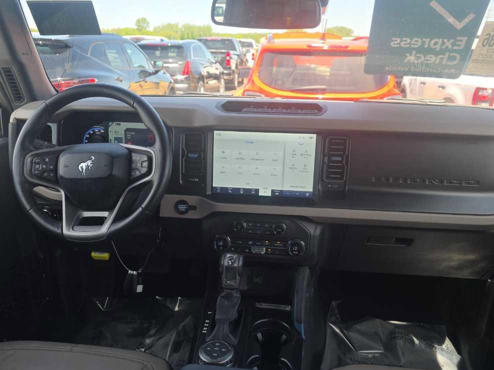 Used 2023 Ford Bronco Wildtrak AWD/4WD image 13