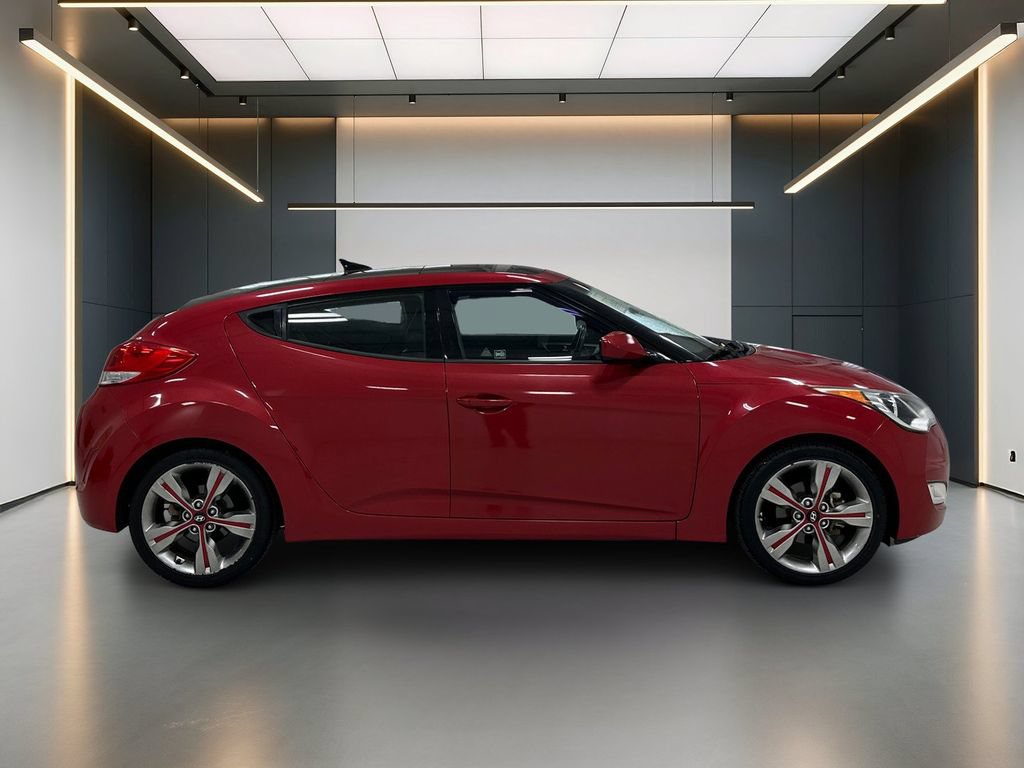 Used 2016 Hyundai Veloster w/ Option Group 02 FWD image 7