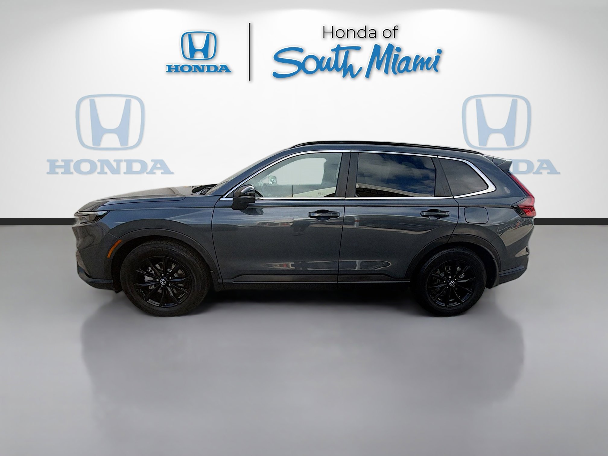Certified 2025 Honda CR-V Sport image 4