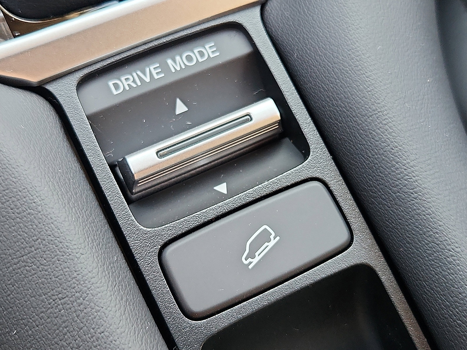 New 2026 Honda HR-V EX-L image 14