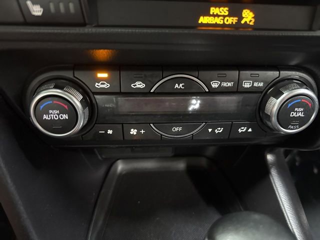 Used 2017 MAZDA MAZDA3 Touring FWD image 18