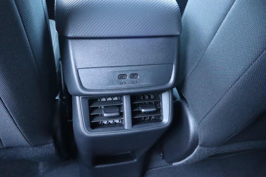 New 2026 Chevrolet Equinox LT AWD/4WD image 21