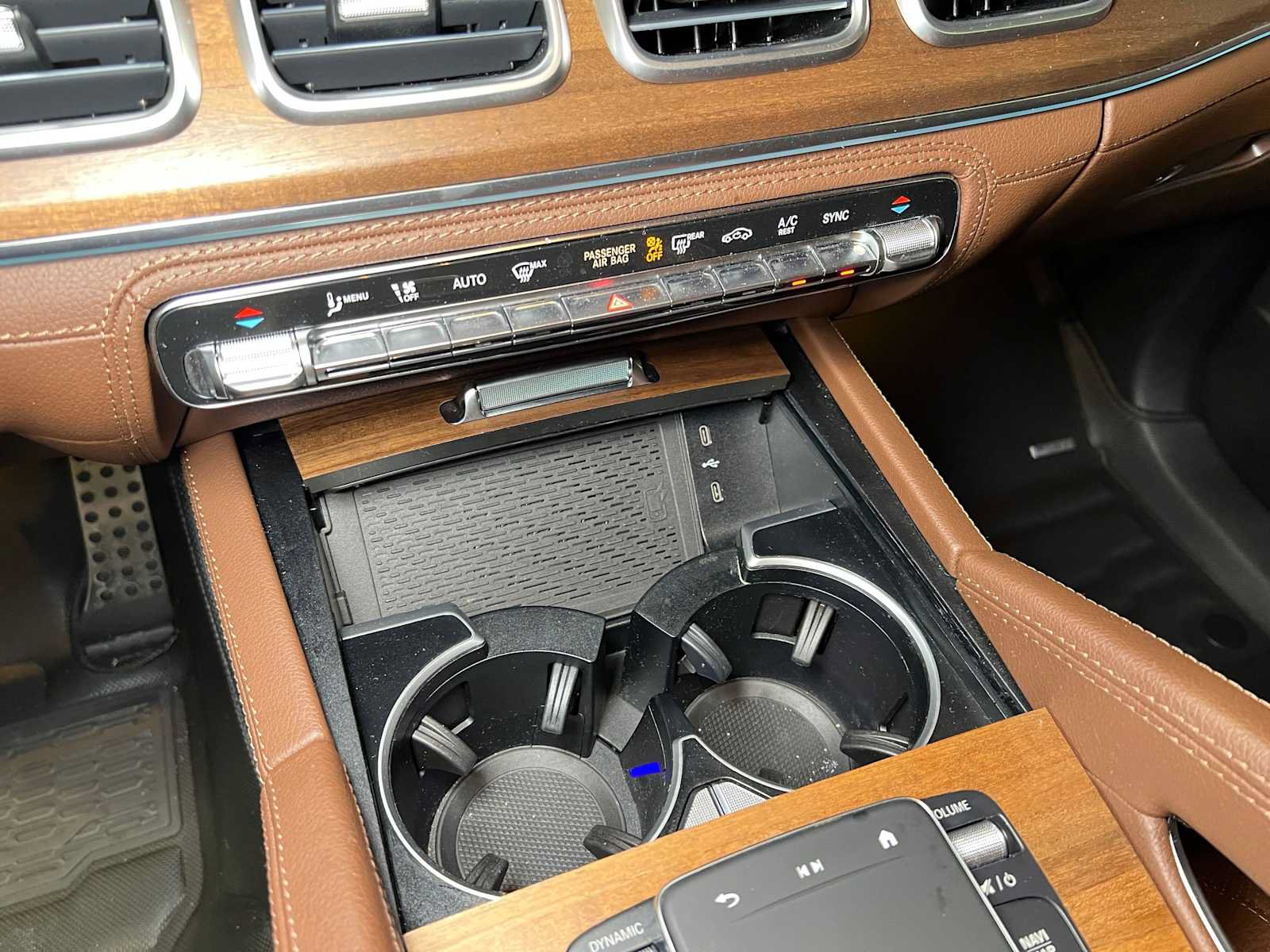 Certified 2024 Mercedes-Benz GLS 450 4MATIC image 34