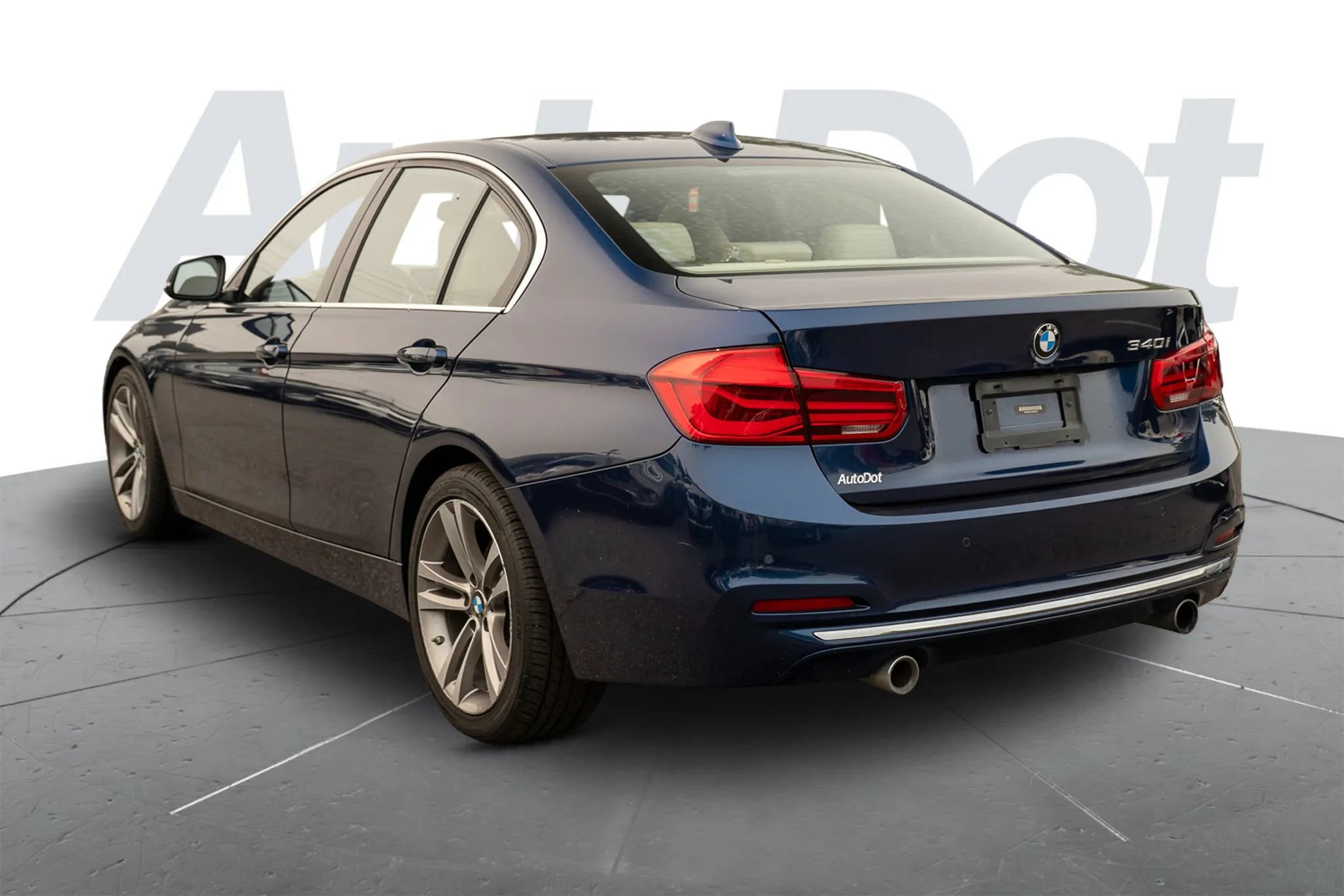 Used 2016 BMW 340i Sedan RWD image 2