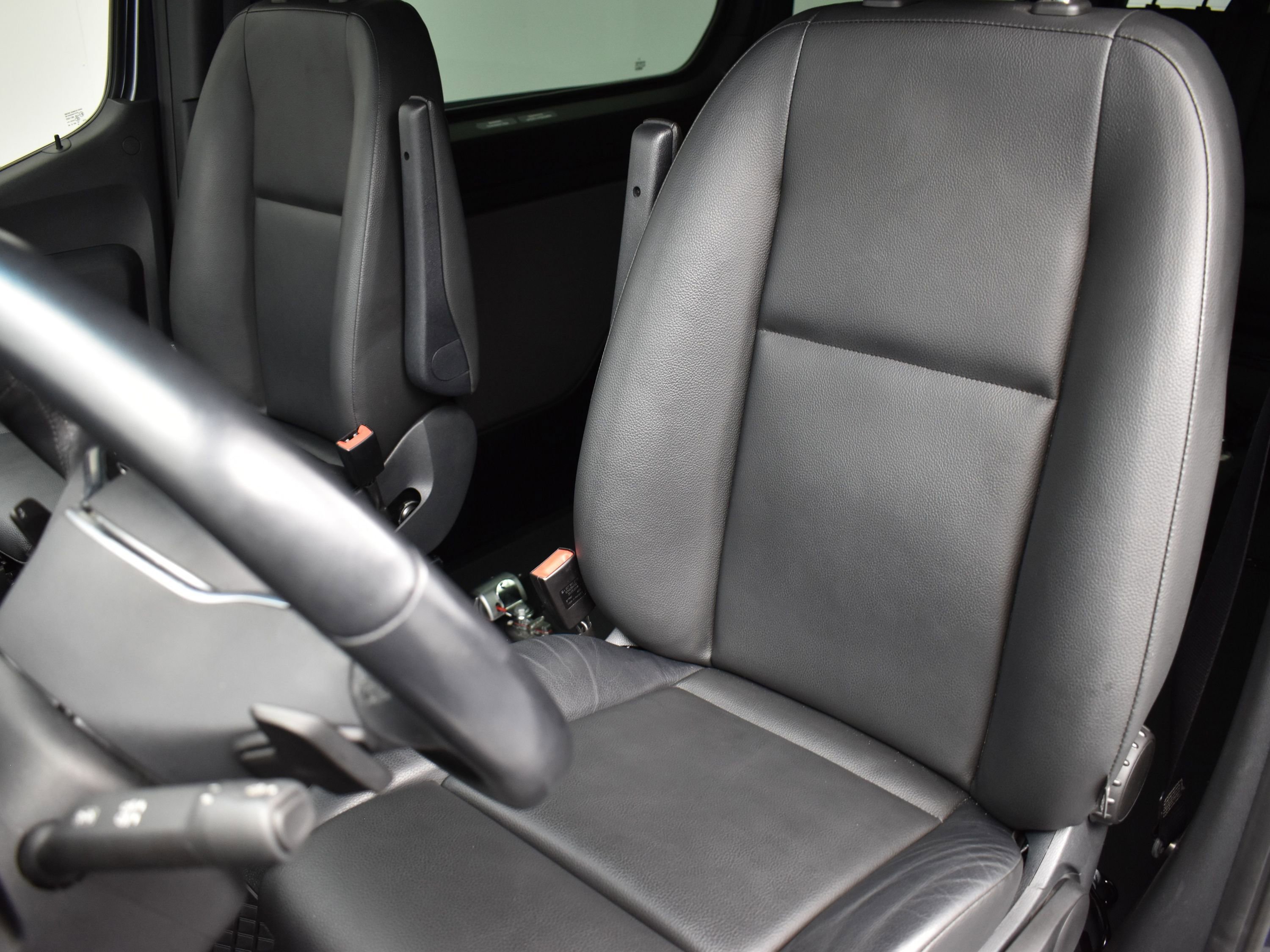 Used 2019 Mercedes-Benz Sprinter 2500 image 20