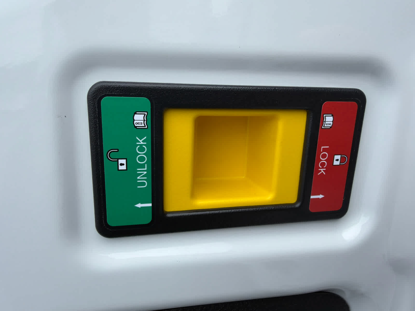 New 2026 Ford Transit 250 Low Roof RWD image 13