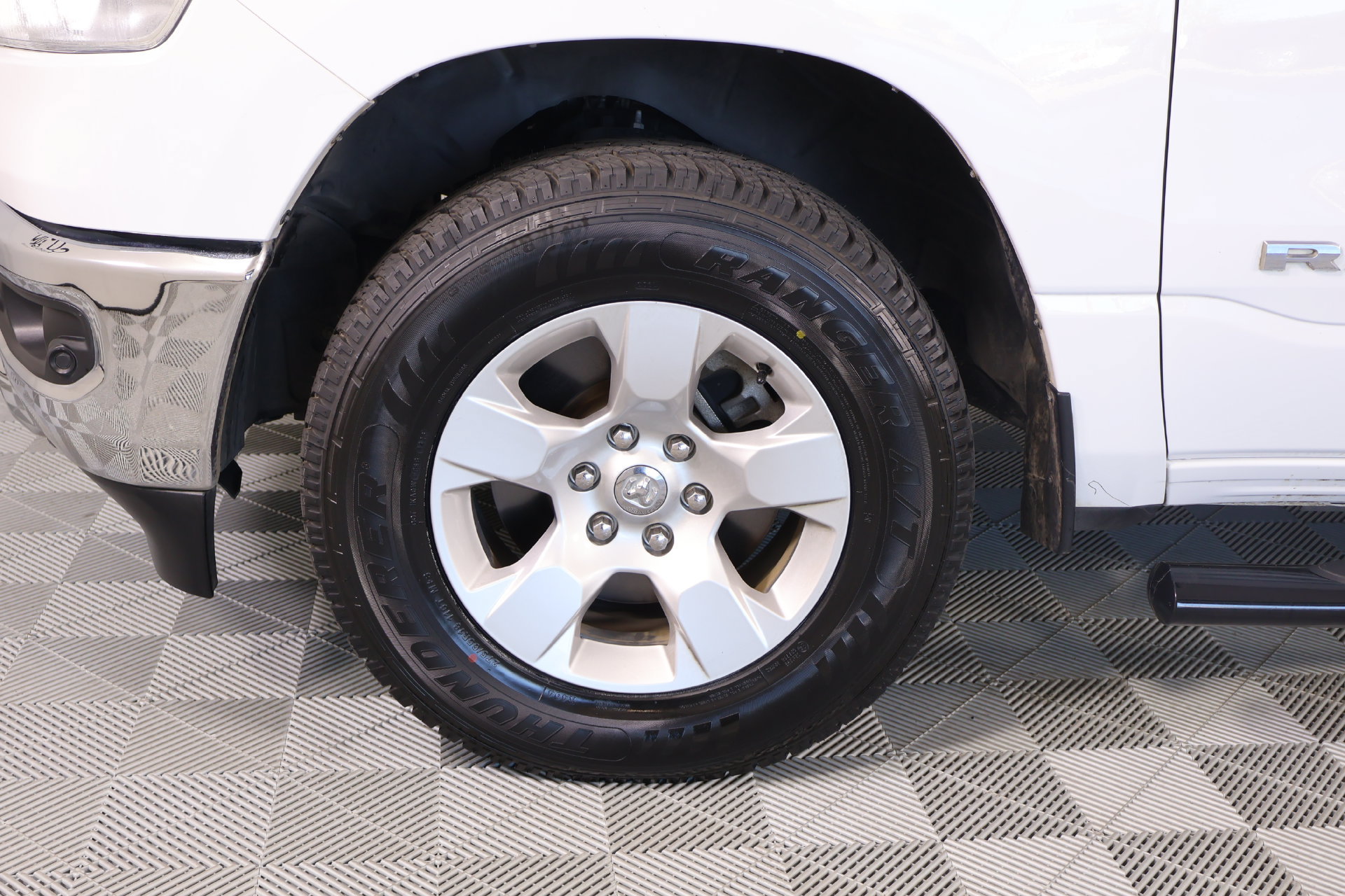 Used 2023 RAM 1500 Big Horn AWD/4WD image 16