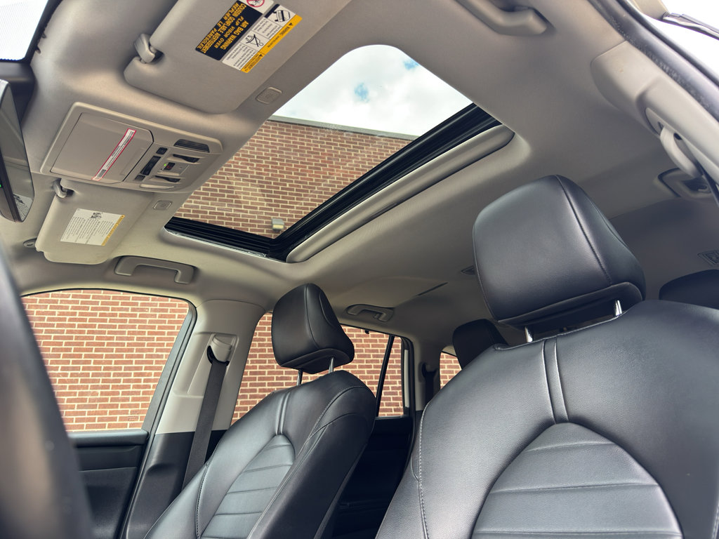 Used 2024 Toyota Highlander XLE image 12