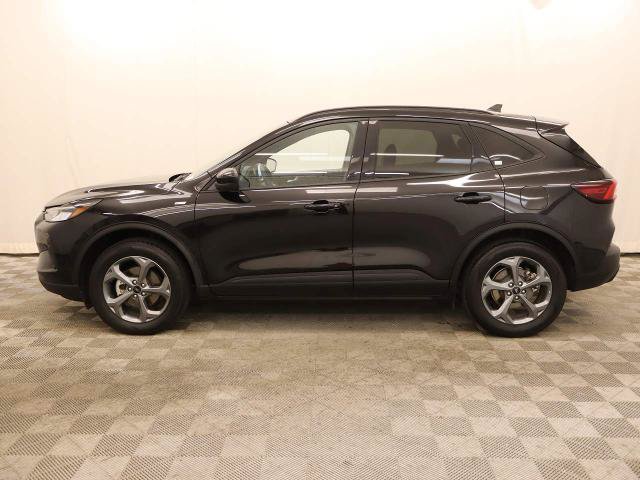 Certified 2025 Ford Escape ST-Line Select AWD/4WD image 26