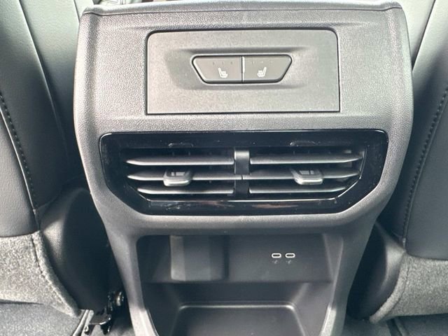 New 2025 Chevrolet Silverado EV LT image 9