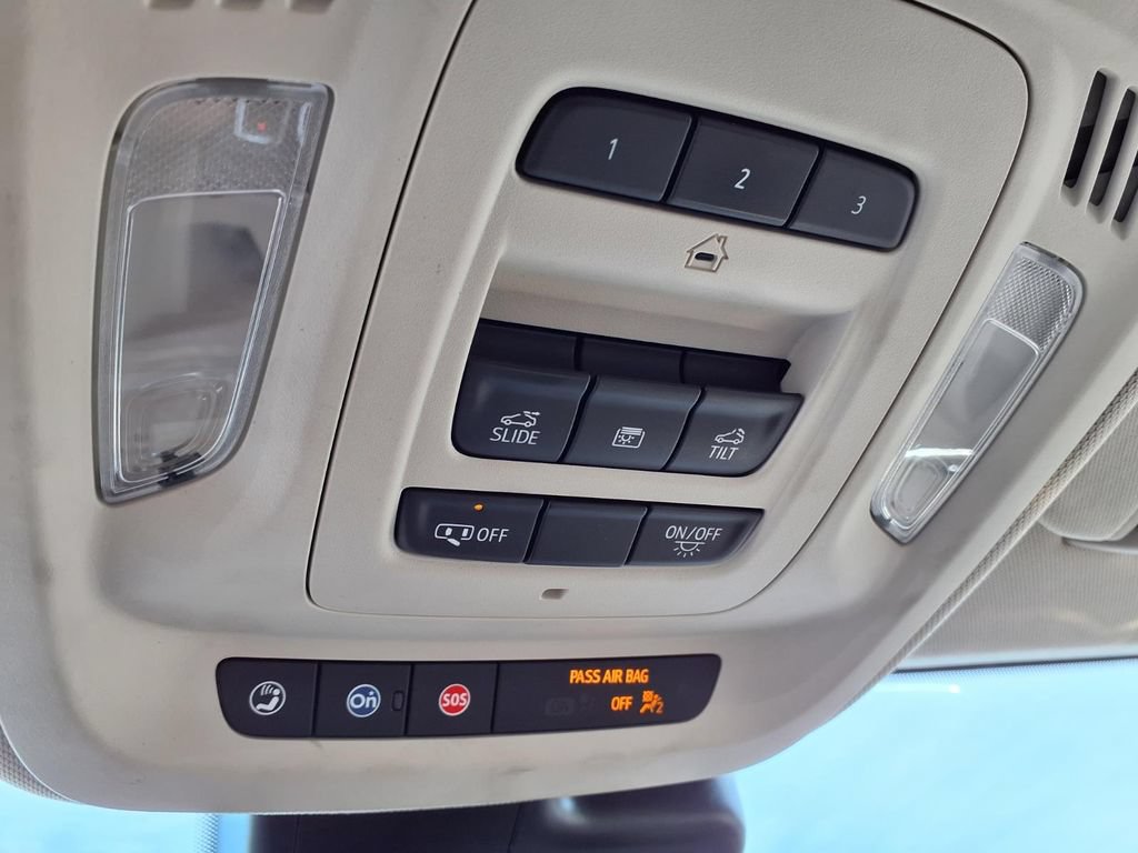 Used 2022 Buick Envision Avenir w/ Safety Package AWD/4WD image 18