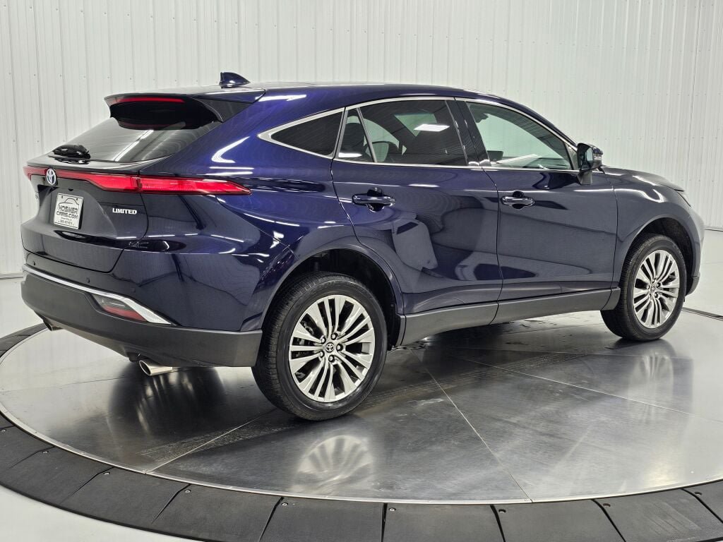 Used 2024 Toyota Venza Limited AWD/4WD image 5