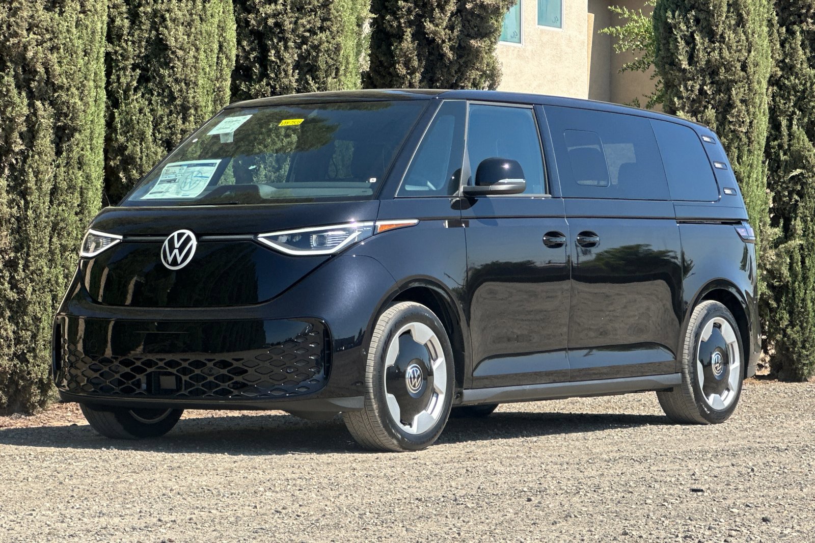 New 2025 Volkswagen ID. Buzz Pro S image 8