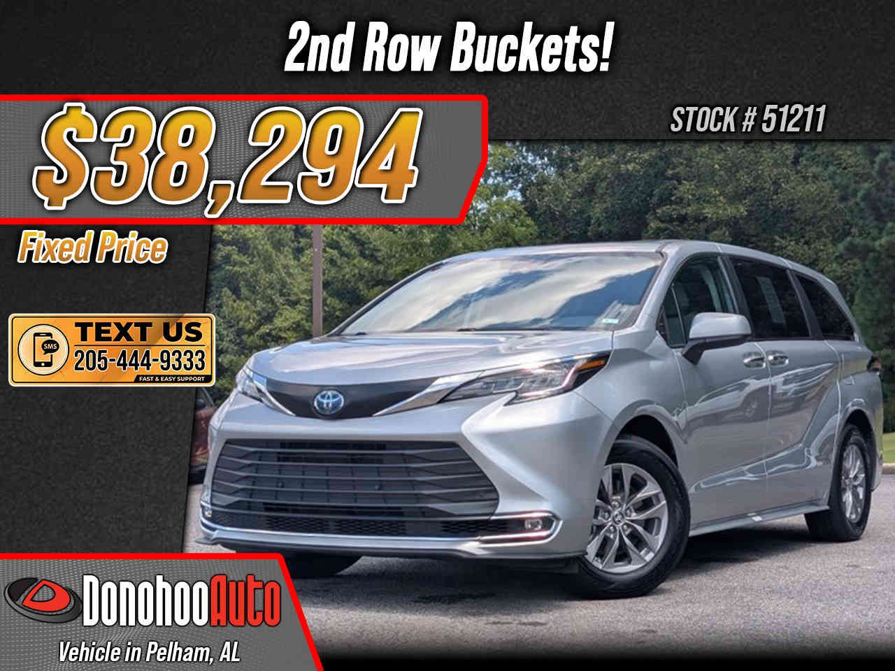 Used 2023 Toyota Sienna XLE FWD image 1