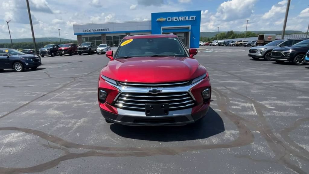 Certified 2024 Chevrolet Blazer Premier AWD/4WD image 3