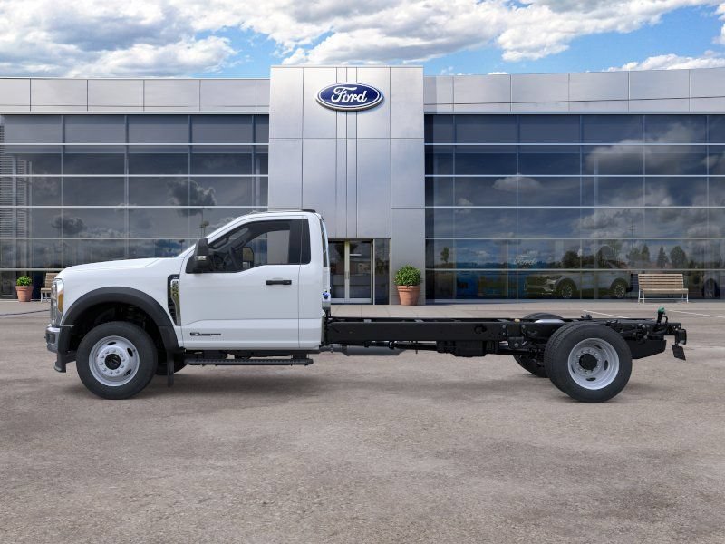 New 2026 Ford F550 4x4 Regular Cab Super Duty image 3