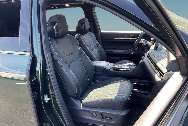 Certified 2026 INFINITI QX60 Autograph w/ Dark Cargo Package AWD/4WD image 28