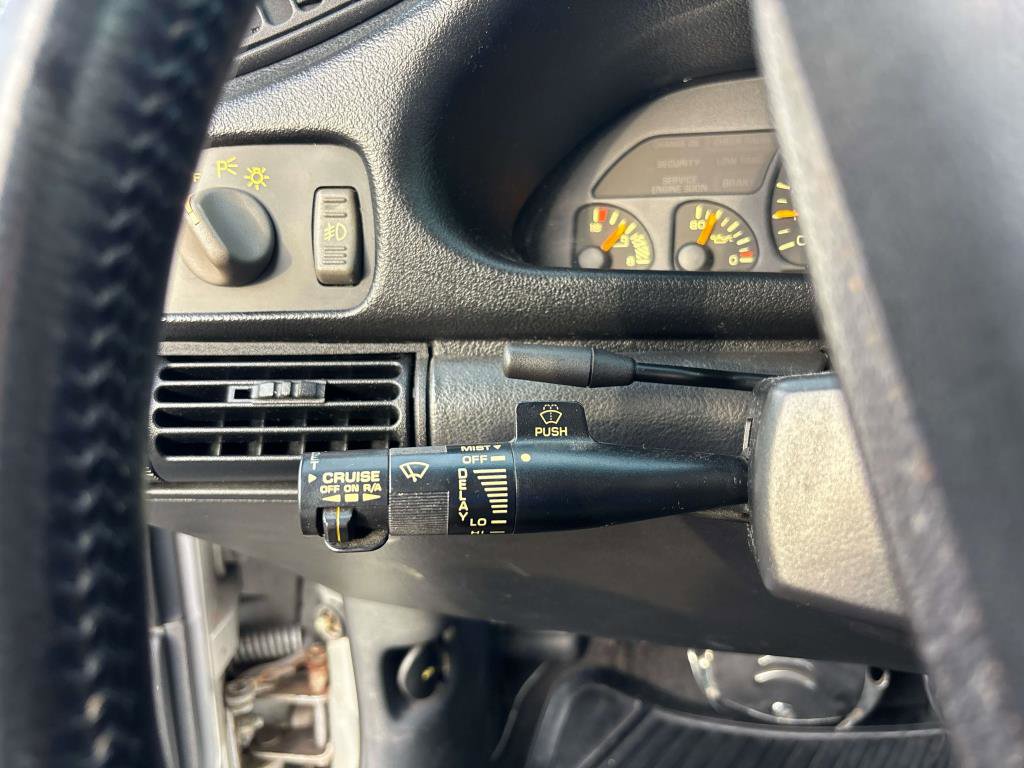 Used 1993 Chevrolet Camaro LT image 16