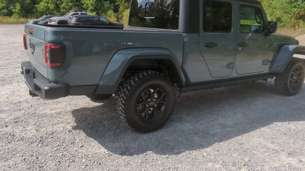 New 2025 Jeep Gladiator Willys image 9