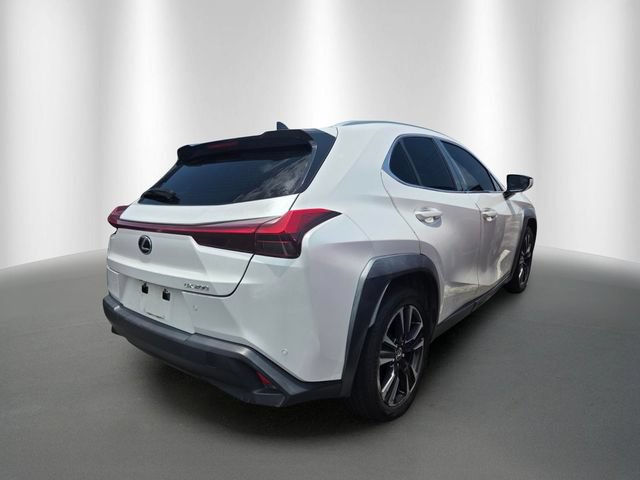 Used 2021 Lexus UX 200 w/ Premium Package FWD image 4