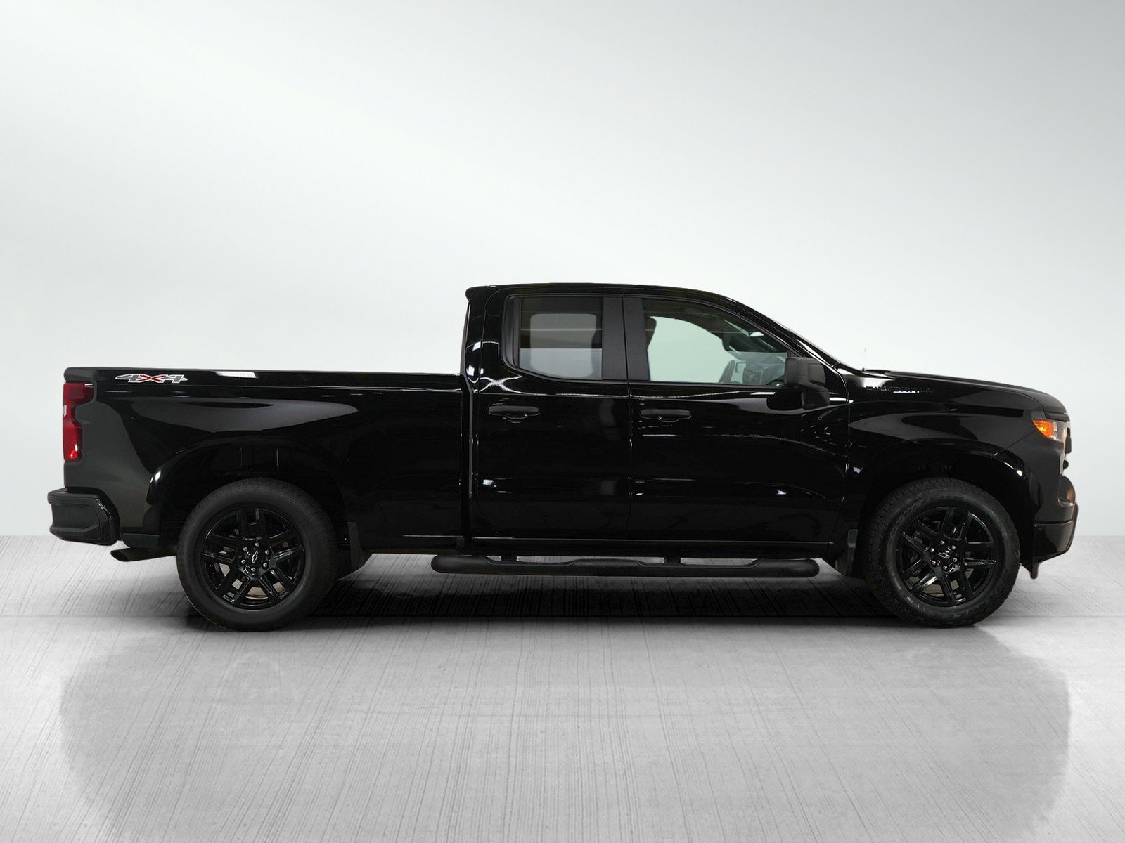 Used 2024 Chevrolet Silverado 1500 Custom w/ Turbomax Blackout Package image 7