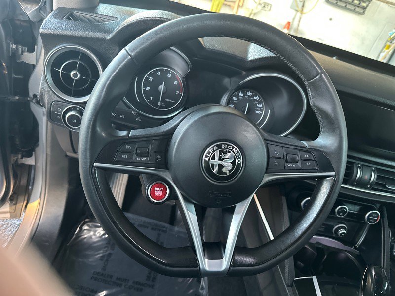 Used 2018 Alfa Romeo Stelvio AWD image 64