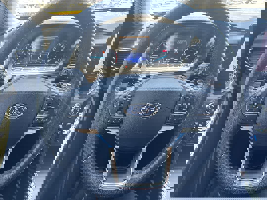 Used 2020 Ford Explorer Limited w/ Class III Trailer Tow Package RWD image 14