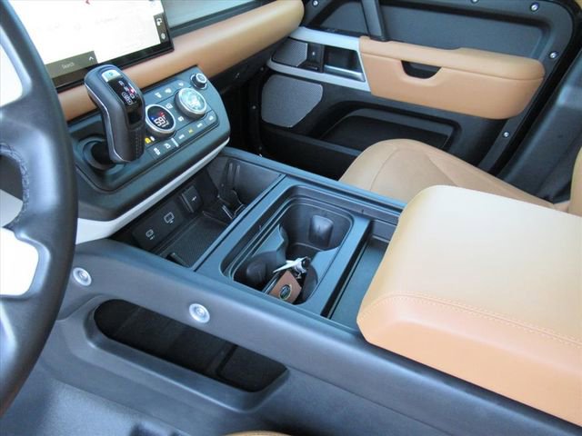 Used 2024 Land Rover Defender 130 S AWD/4WD image 15