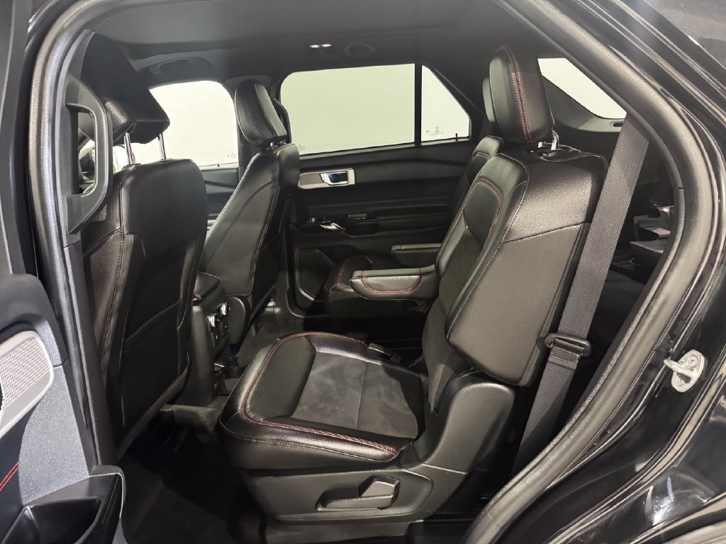 Used 2022 Ford Explorer ST-Line w/ Class IV Trailer Tow Package AWD/4WD image 20