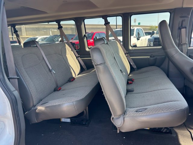 Used 2025 GMC Savana 3500 LT w/ LT Preferred Equipment Group RWD image 9