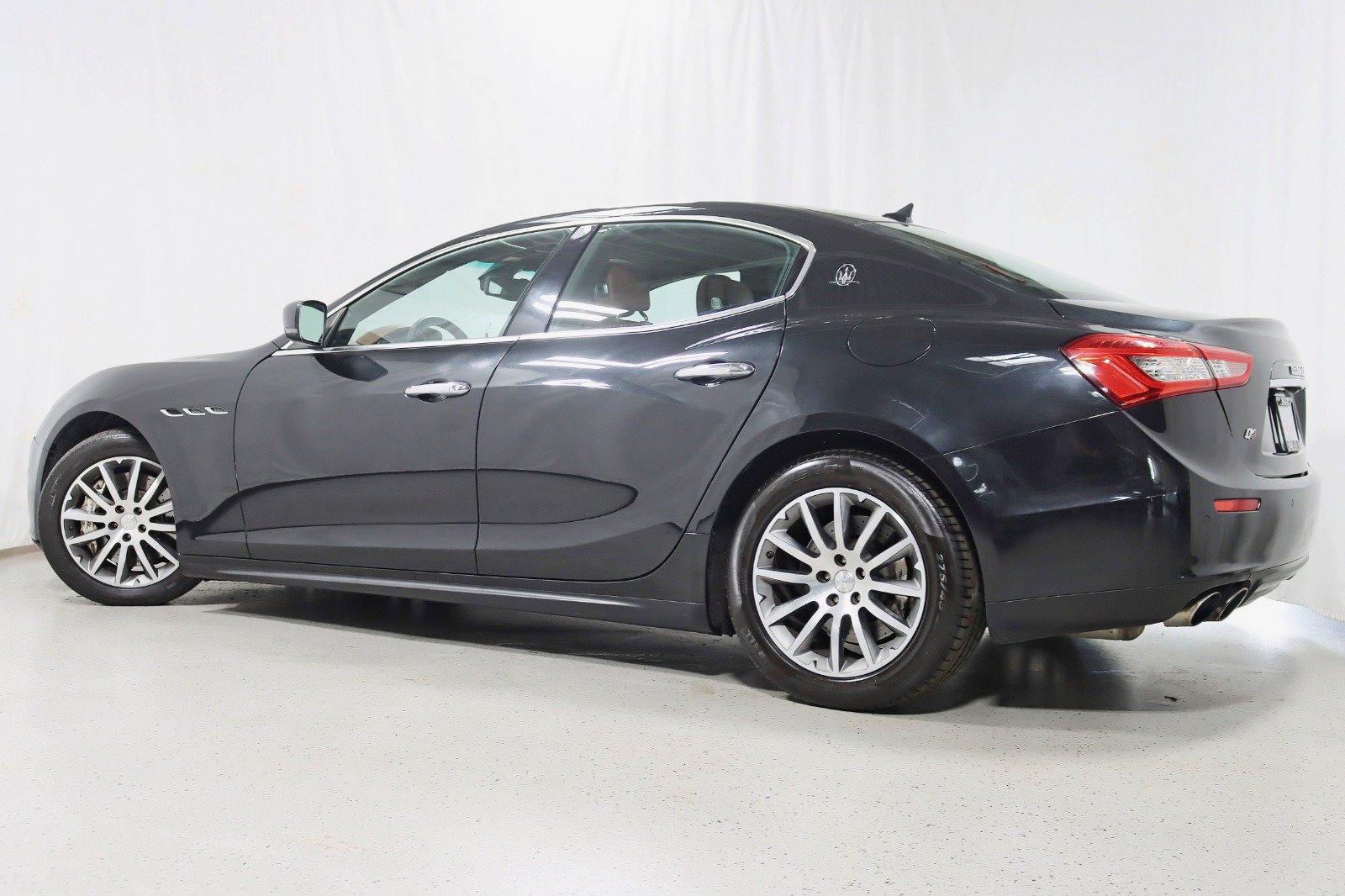 Used 2014 Maserati Ghibli S Q4 AWD/4WD image 9