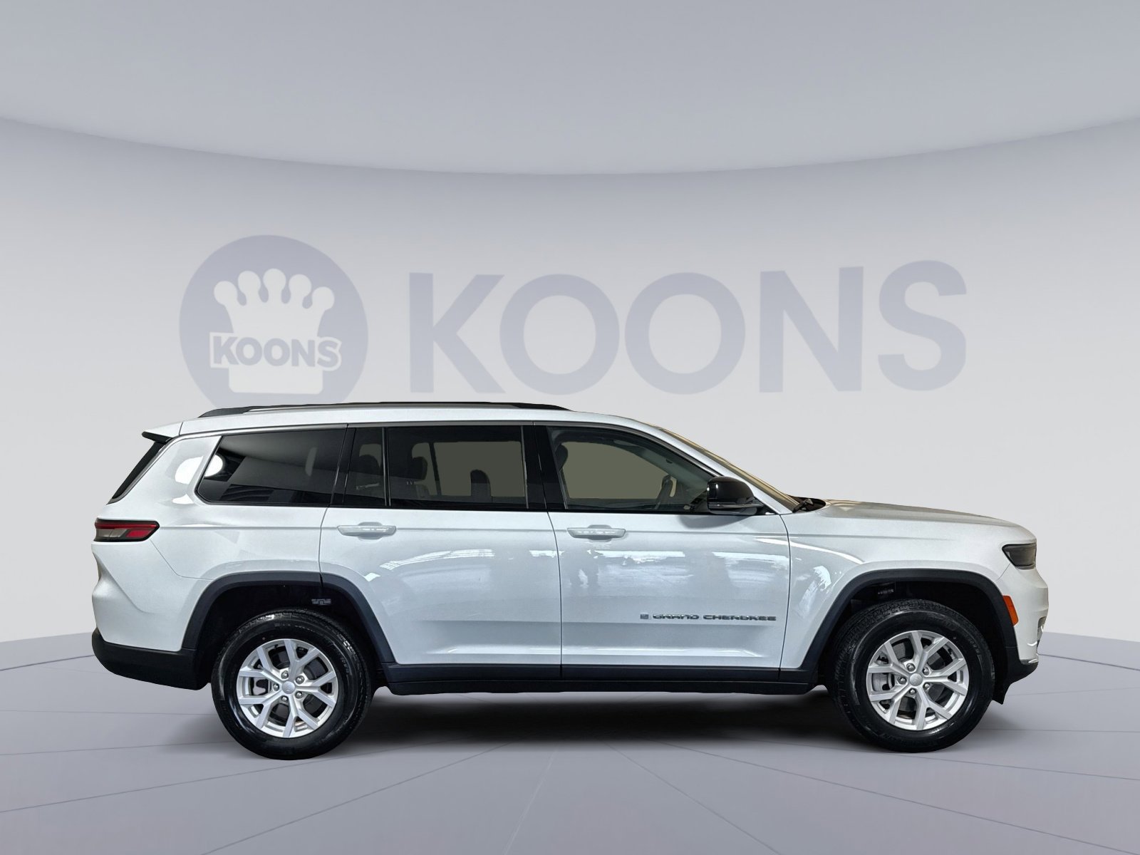 Used 2023 Jeep Grand Cherokee L Limited image 8