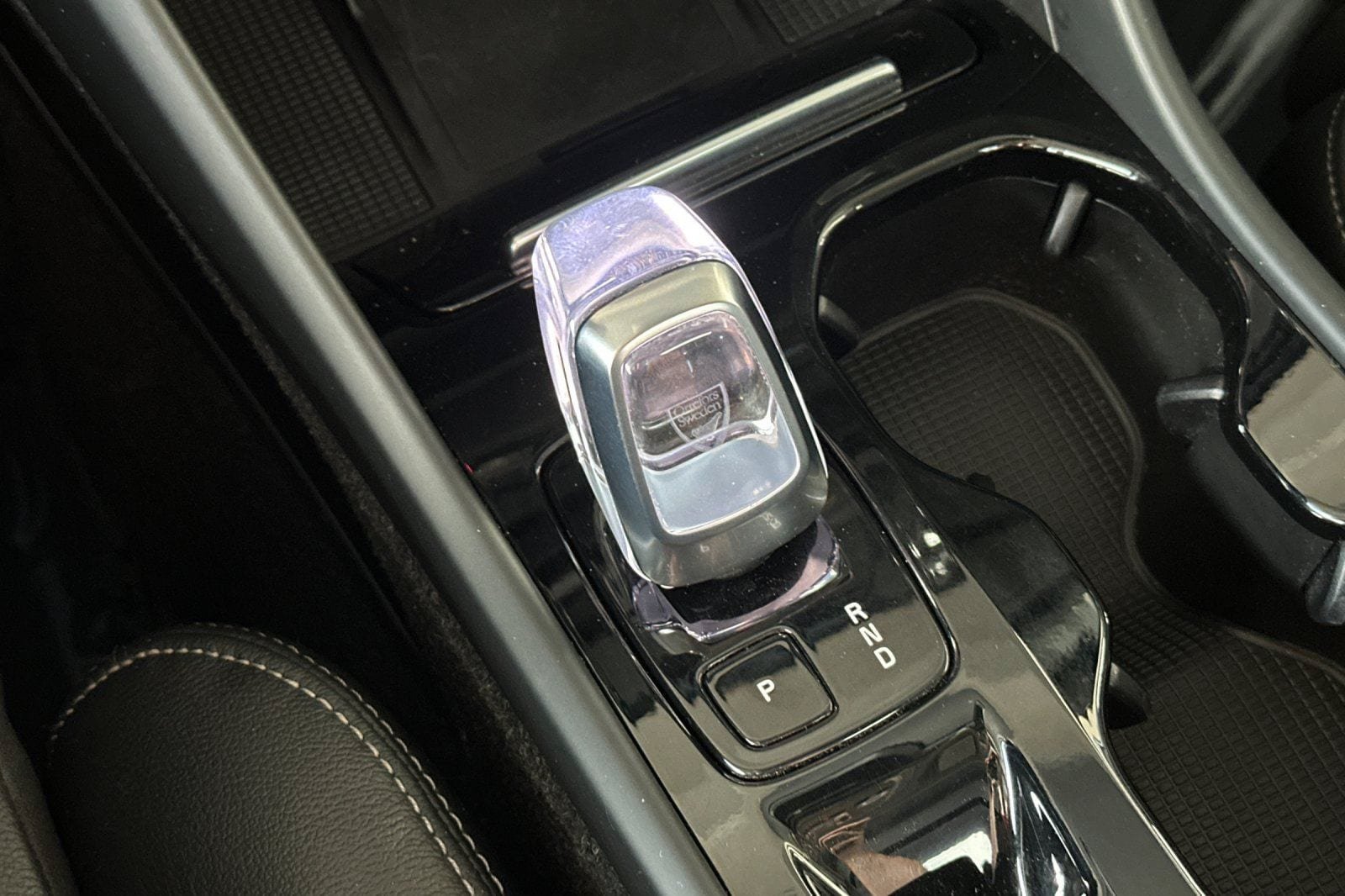 Certified 2023 Volvo XC40 B4 Plus FWD image 25