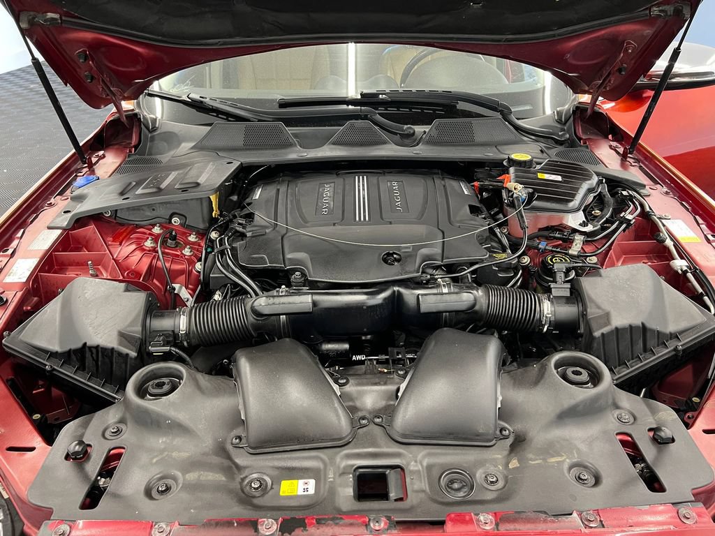 Used 2014 Jaguar XJ AWD image 29