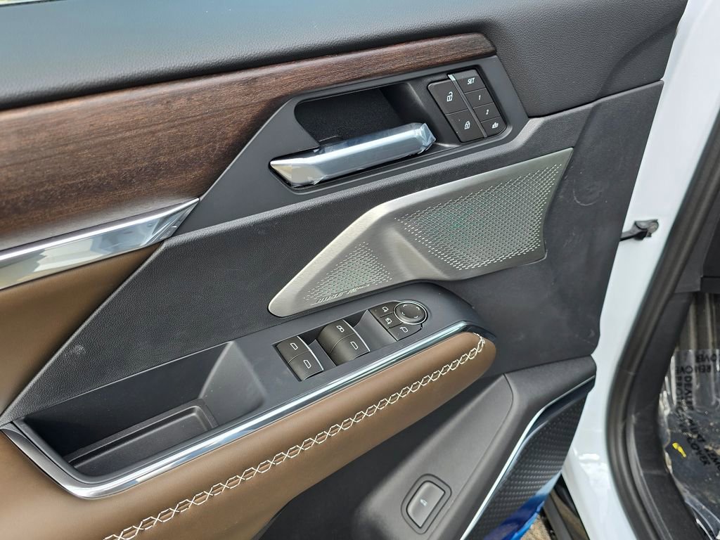 New 2026 GMC Acadia Denali Ultimate AWD/4WD image 13