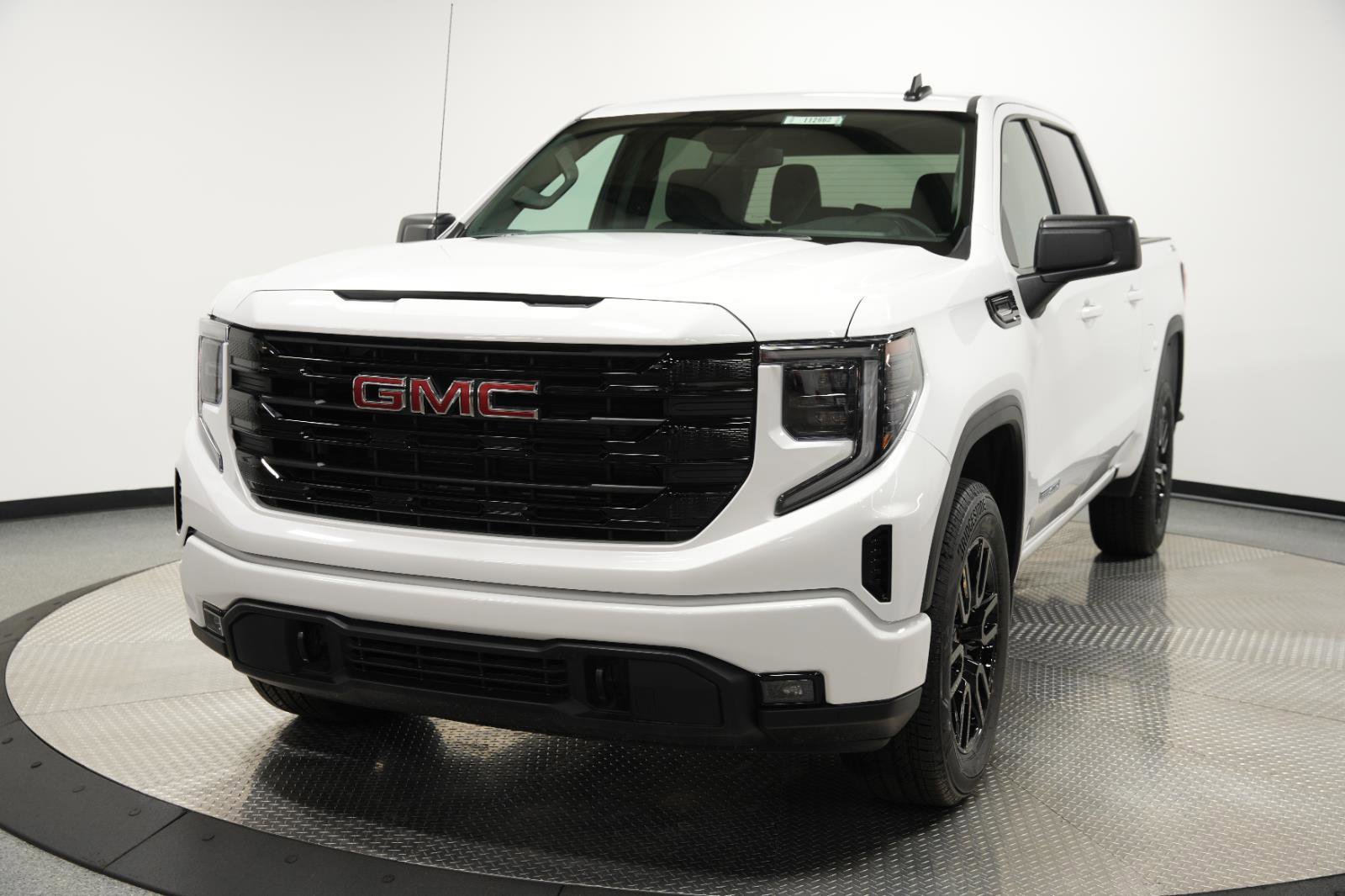 New 2026 GMC Sierra 1500 Elevation image 3