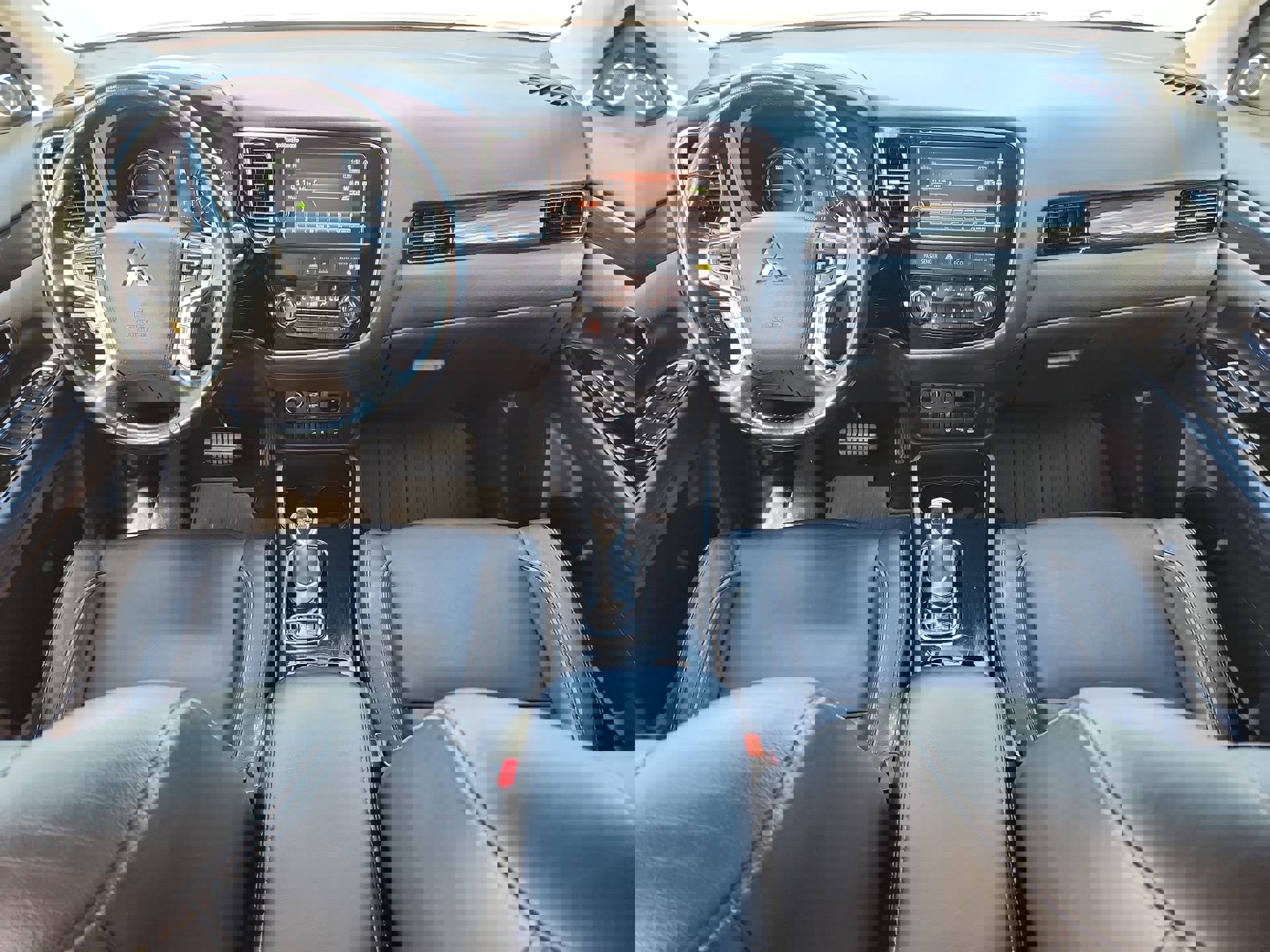 Used 2018 Mitsubishi Outlander GT image 13