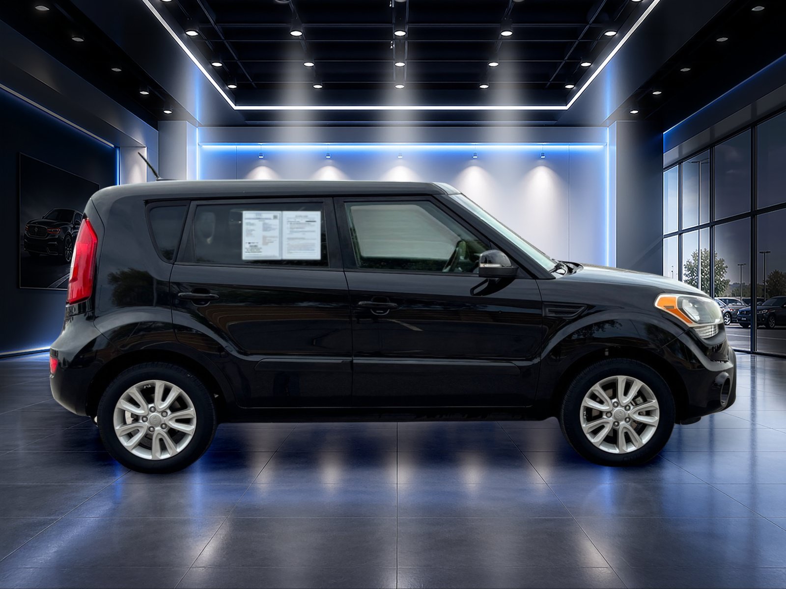 Used 2012 Kia Soul + FWD image 3