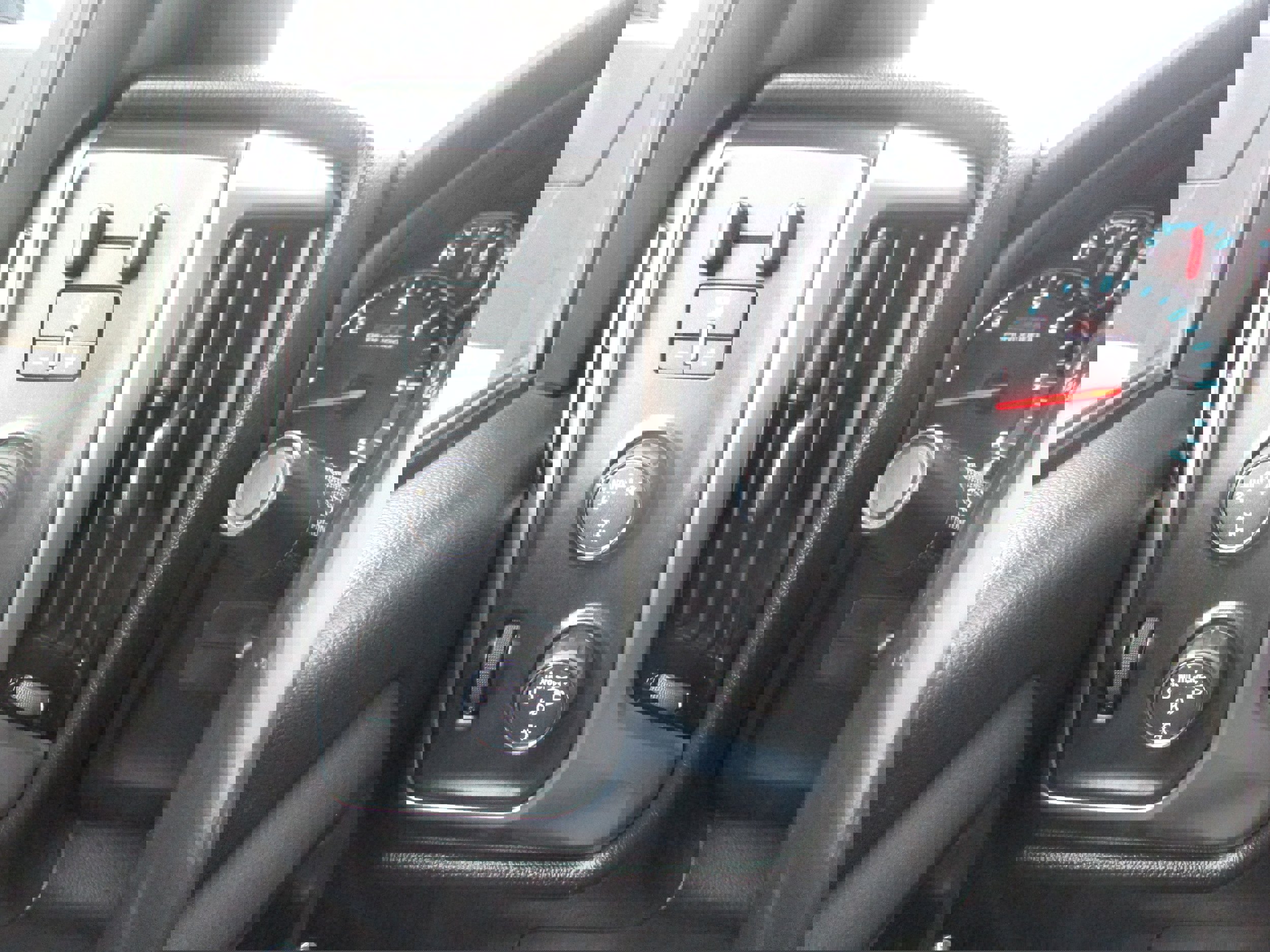 Used 2018 Chevrolet Silverado 1500 LT w/ All Star Edition image 14