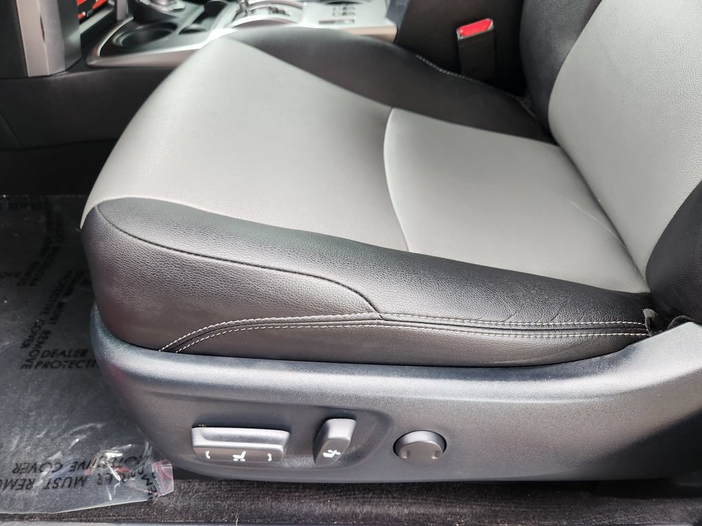 Used 2018 Toyota 4Runner SR5 Premium AWD/4WD image 14