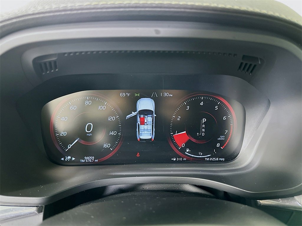 Used 2020 Volvo XC60 T5 R-Design w/ Protection Package Premier image 12