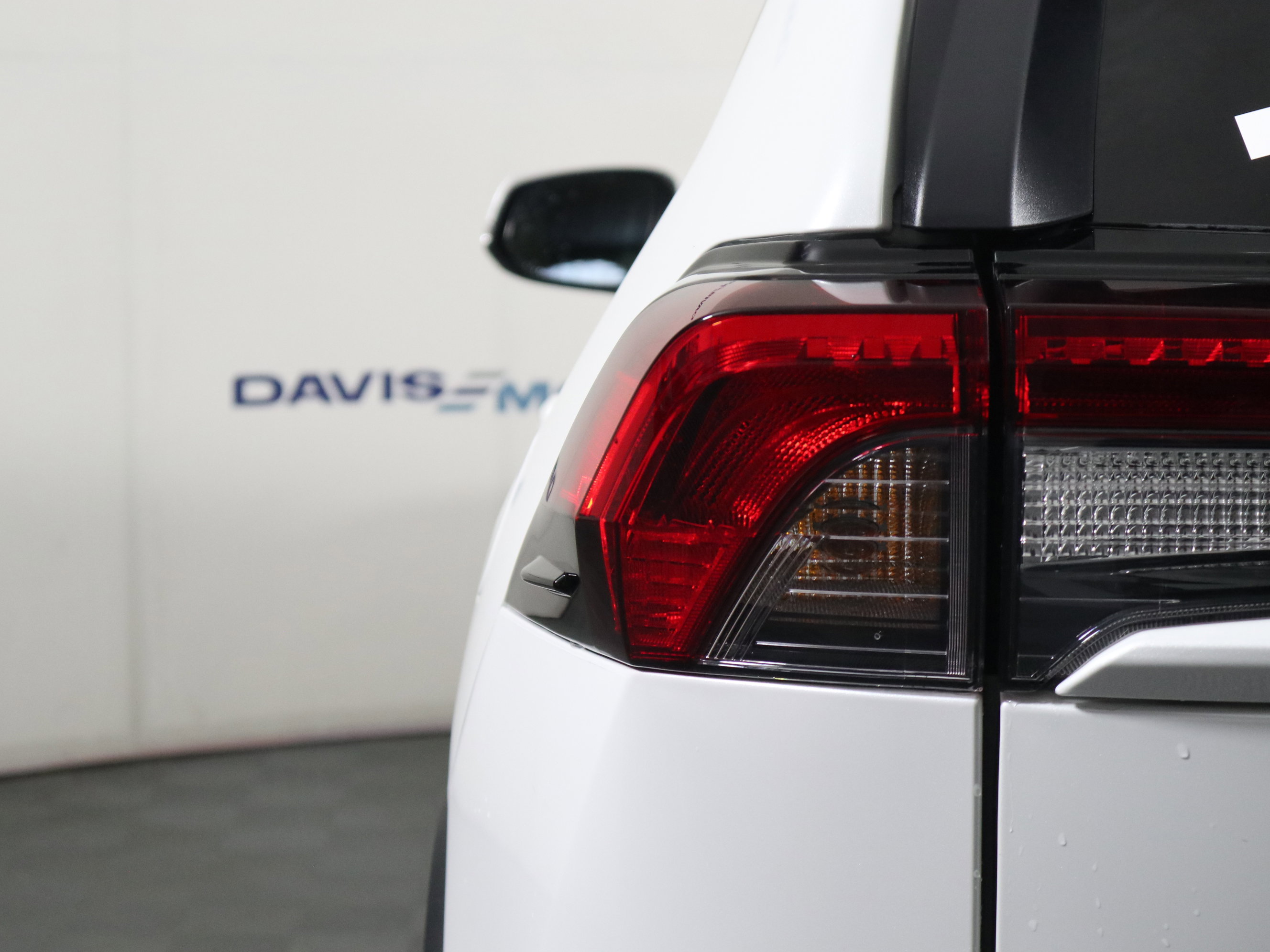 Used 2025 Toyota RAV4 XLE Premium image 10