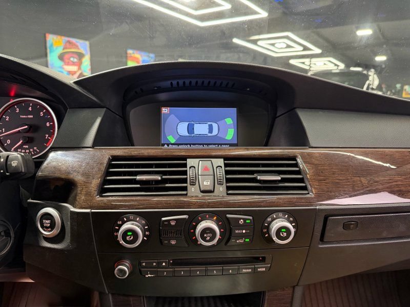 Used 2010 BMW 535i Sedan RWD image 13