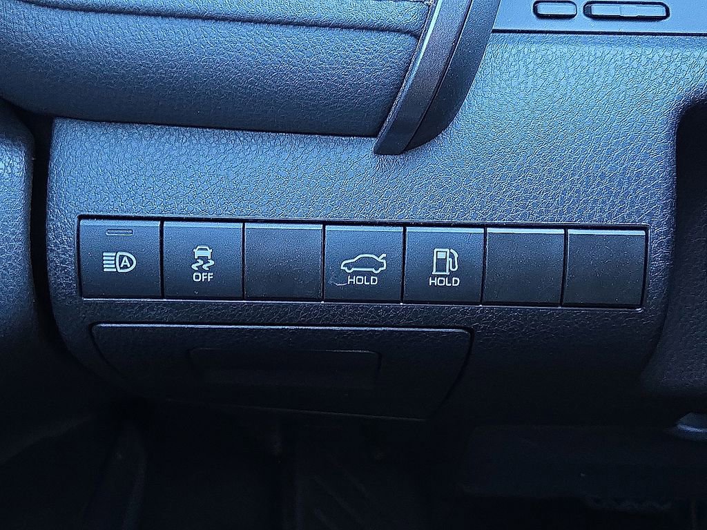 Used 2023 Toyota Camry XLE image 24
