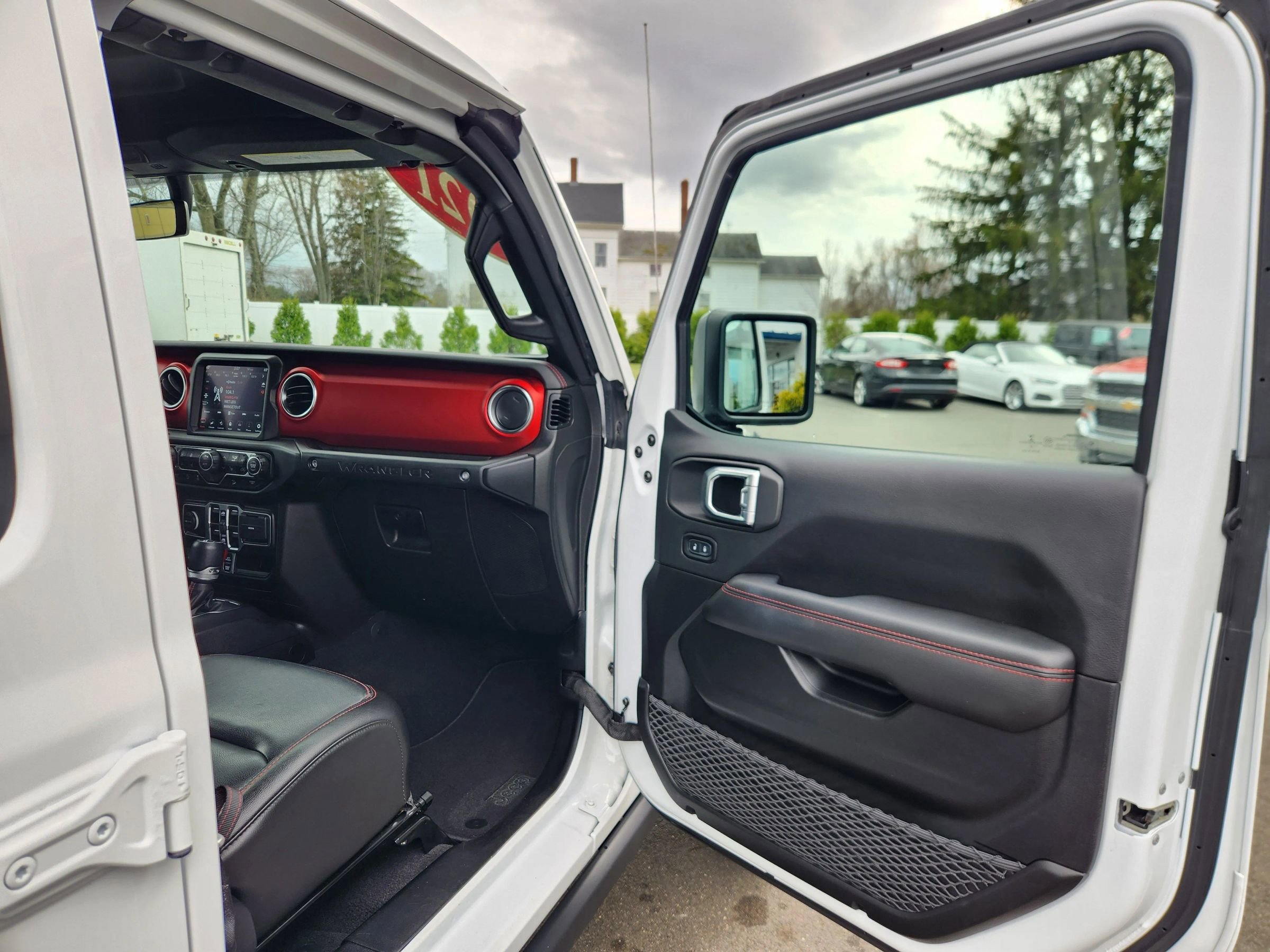 Used 2021 Jeep Wrangler Unlimited Rubicon image 46