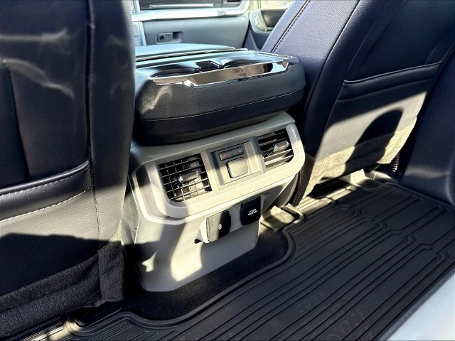 Used 2024 Ford F150 Lariat w/ Equipment Group 502A High AWD/4WD image 15